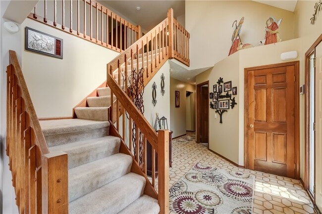 Building Photo - 31 Country Wood Landing
