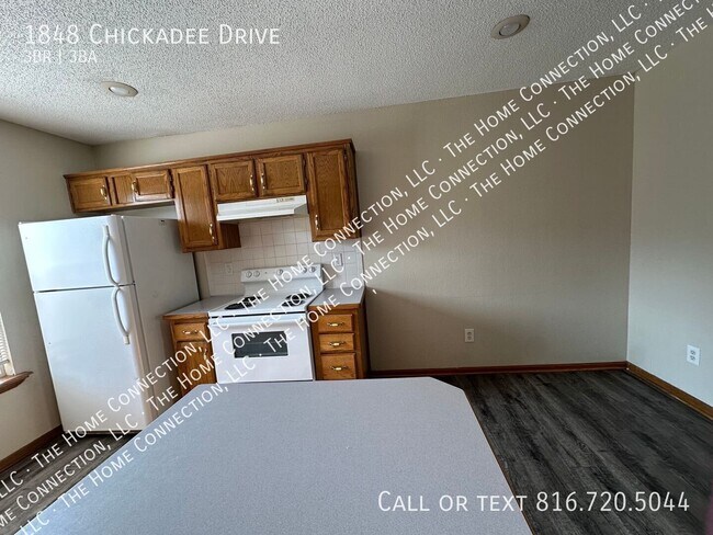 Building Photo - 1848 Chickadee Dr