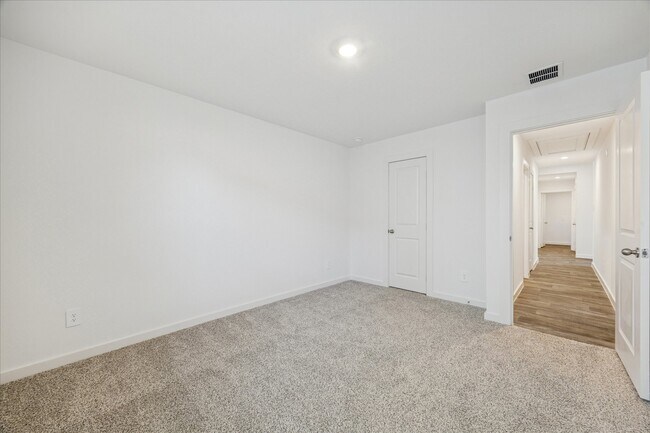 Building Photo - 4415 Russet Elm Ln