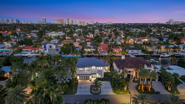 Building Photo - 334 Isle of Capri Dr