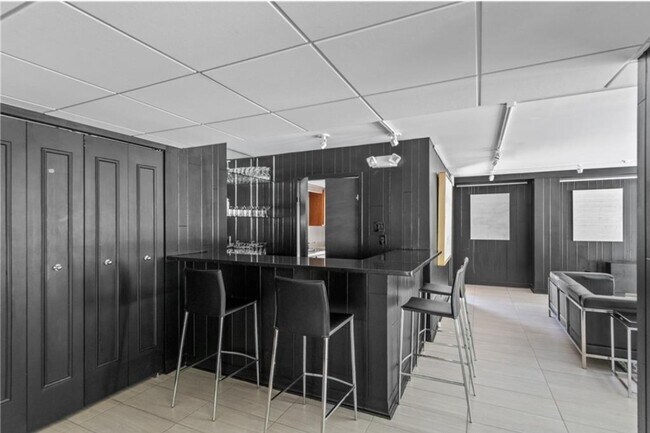 Building Photo - 4000 N Meridian St