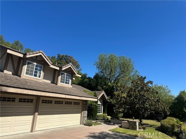 Building Photo - 20639 Círculo Loma