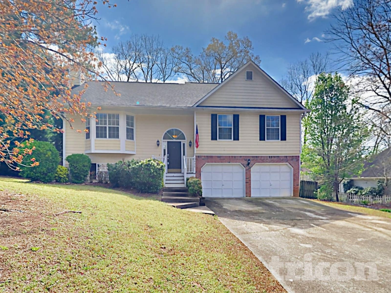 Building Photo - 3935 Piper Glen Dr NE