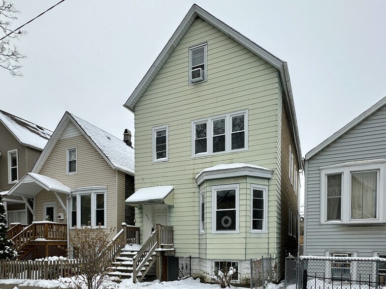 Primary Photo - 1626 N Fairfield Ave