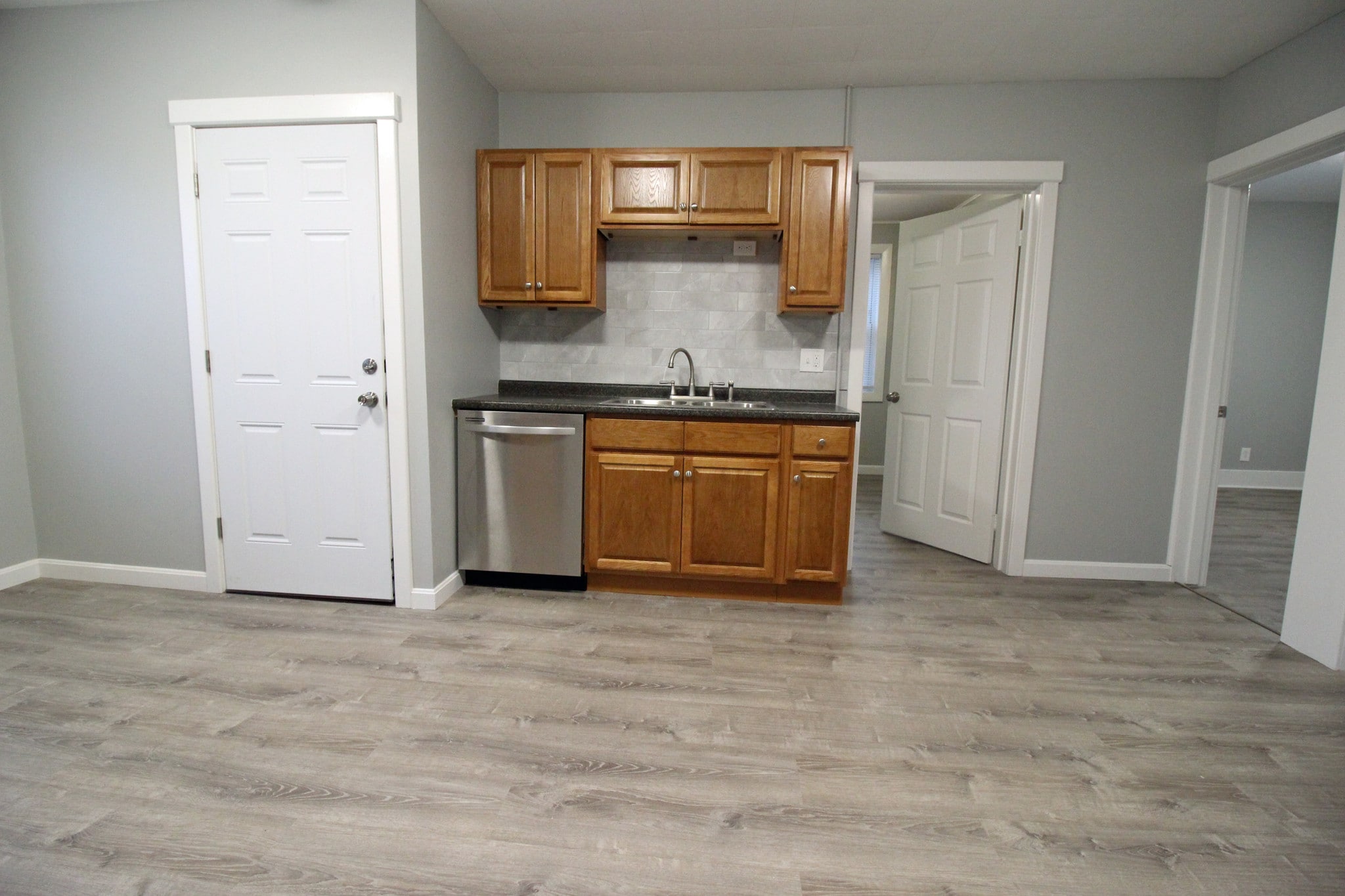 Building Photo - 125 Grove St