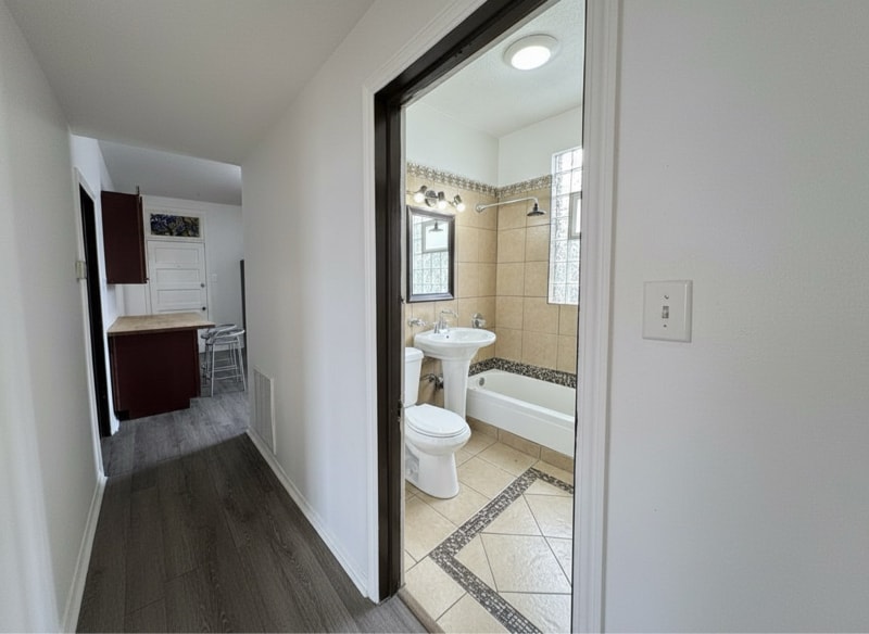 Building Photo - 2908 N Springfield Ave