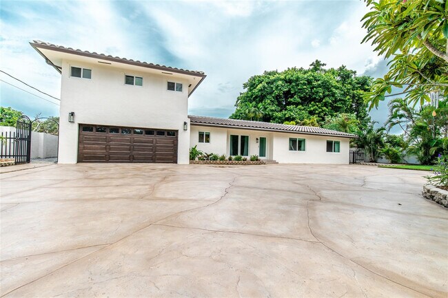 Building Photo - 2275 SW 44th St