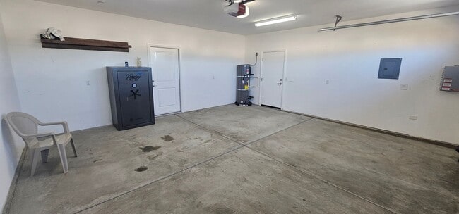 Building Photo - Beautiful Solar-Powered 4 Bedroom Home Built in 2021