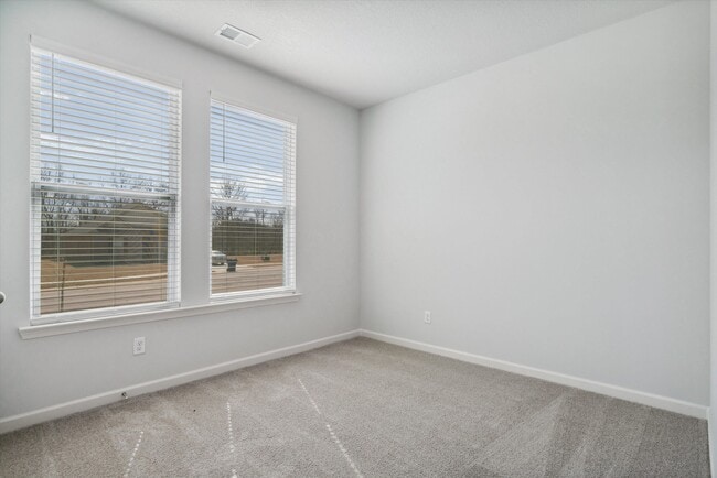 Building Photo - 85 Kipling Dr