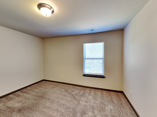 Building Photo - 658 Sweet Ashley Way