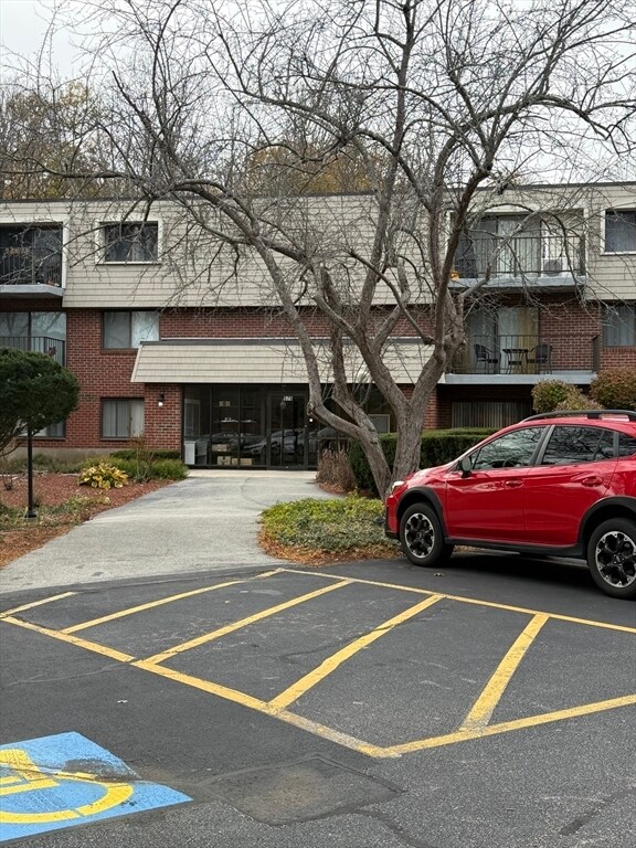 Primary Photo - 575 Broad St