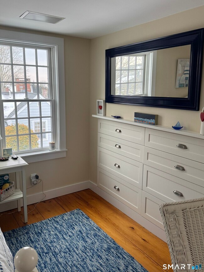 Building Photo - 84 Waterside Ln