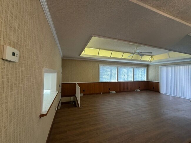 Building Photo - Great Experiences Are Just Around The Corner at Keener!