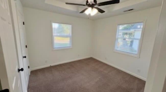 Building Photo - 1303 Kenton St
