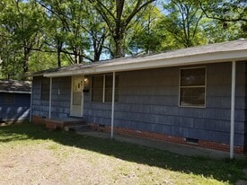 Building Photo - 3132 Charleston Dr