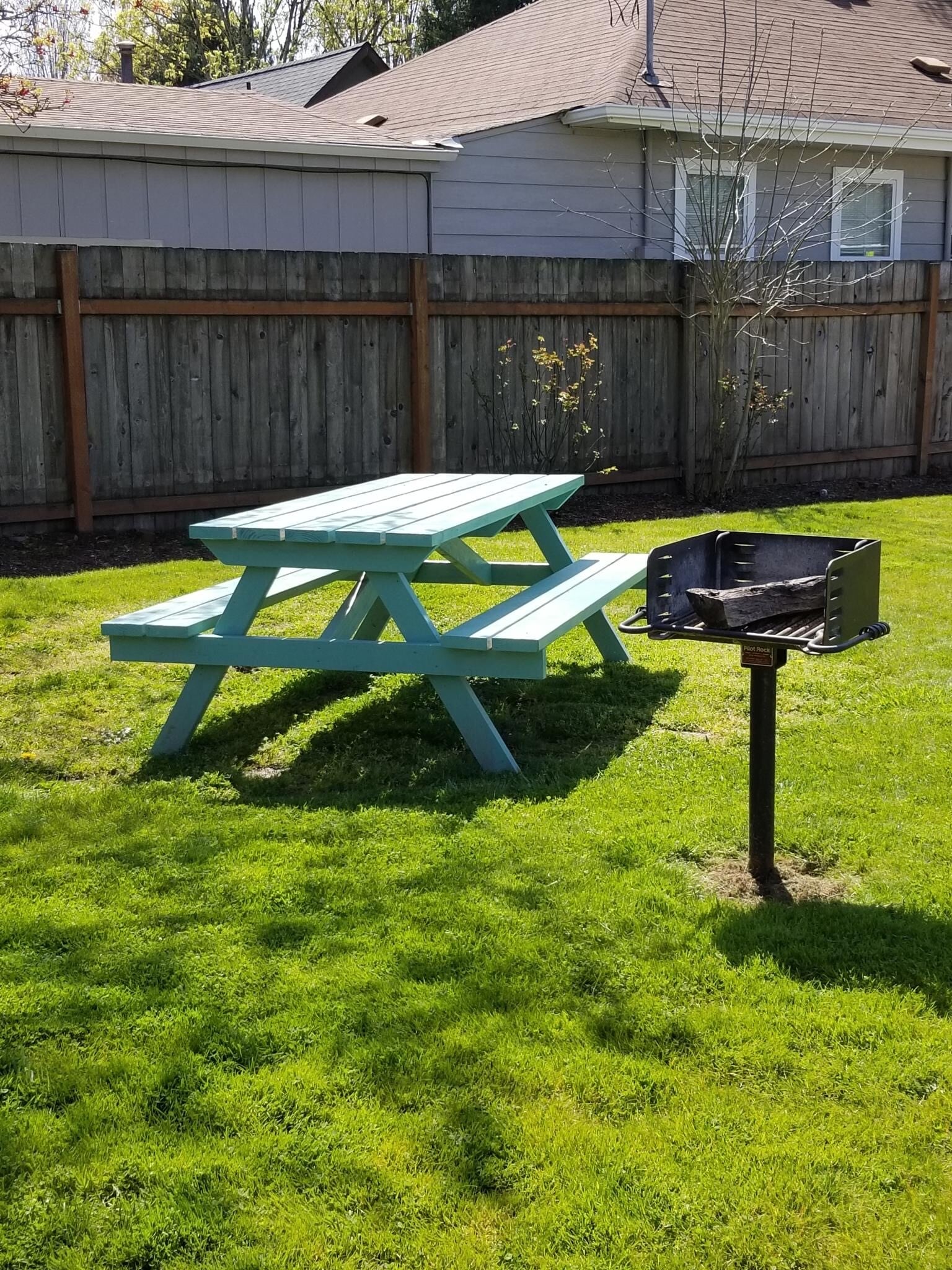 Building Photo - 360 Columbia St NE