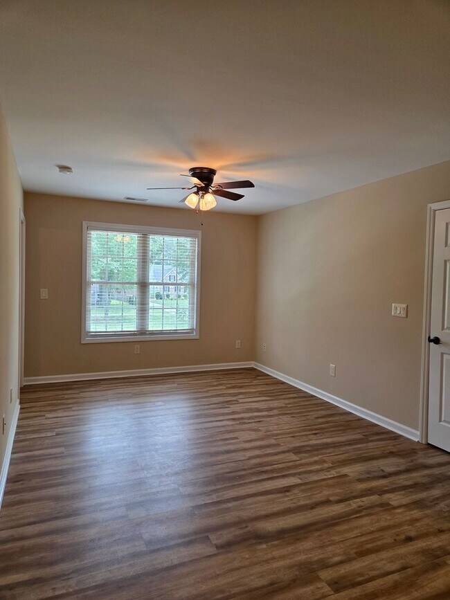 Building Photo - 2 bedroom in Sherills Ford