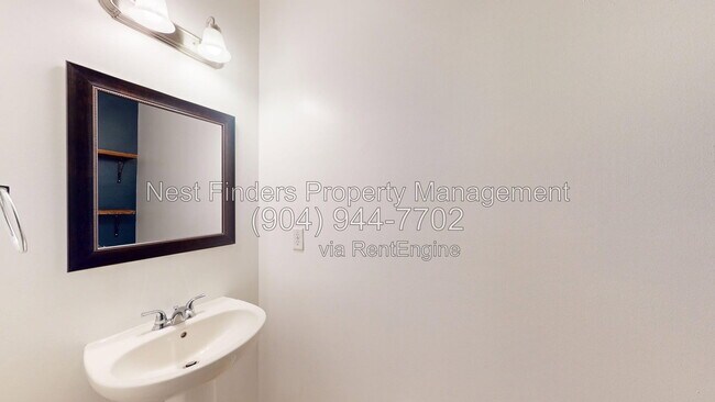Building Photo - 112 Woodfield Ln