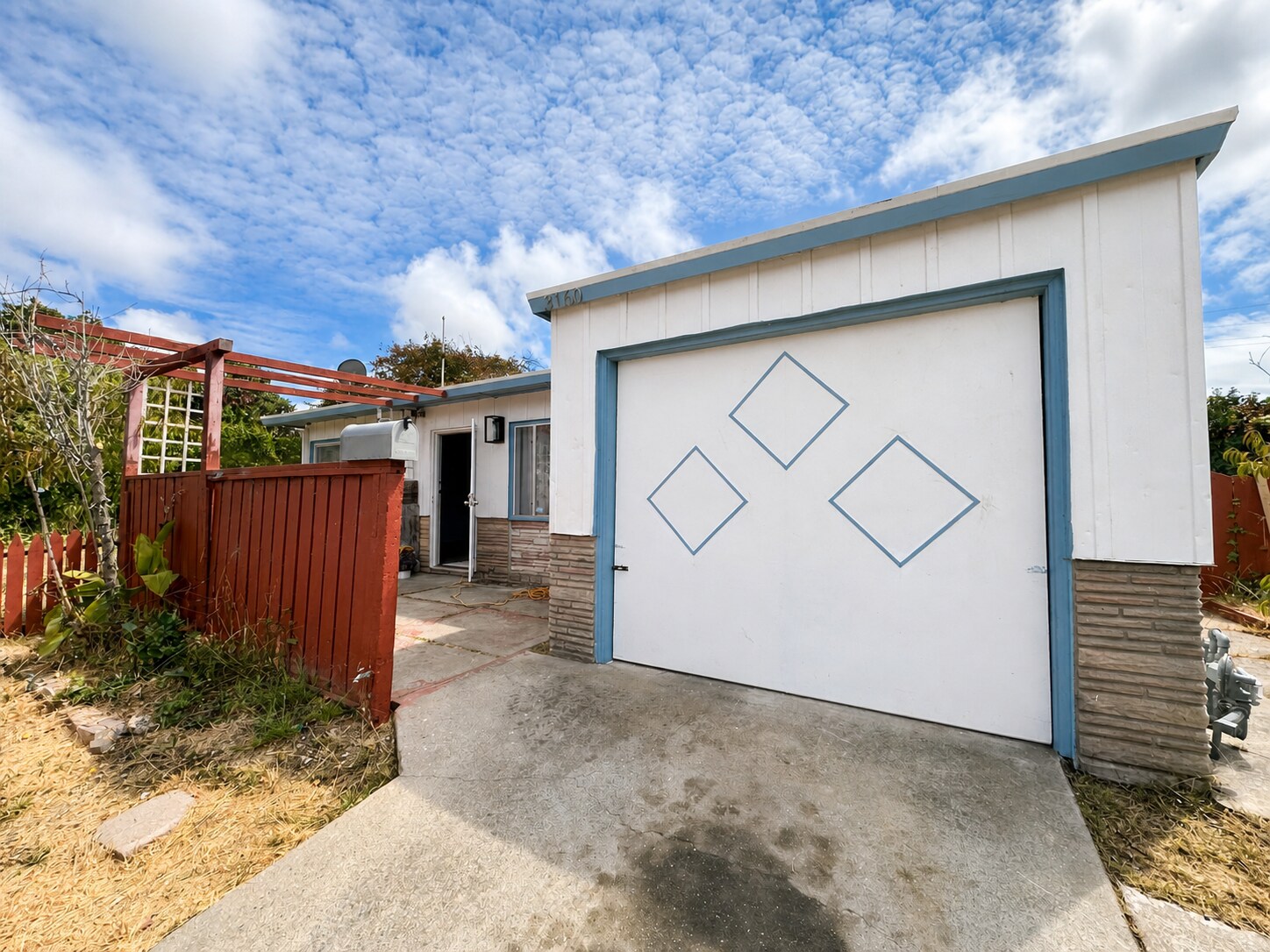 Building Photo - 3160 Groom Dr
