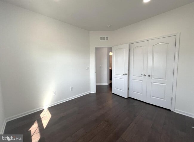 Building Photo - 3092 Alan Shepard St