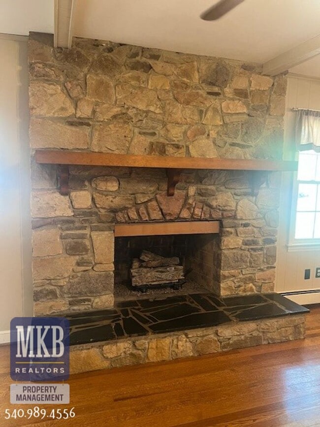 Building Photo - 4bd/3bth SW County Home