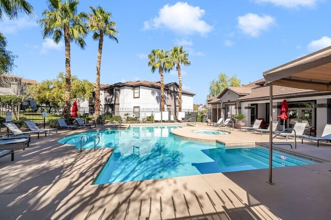 Building Photo - Cute 2 Bedroom Condo!