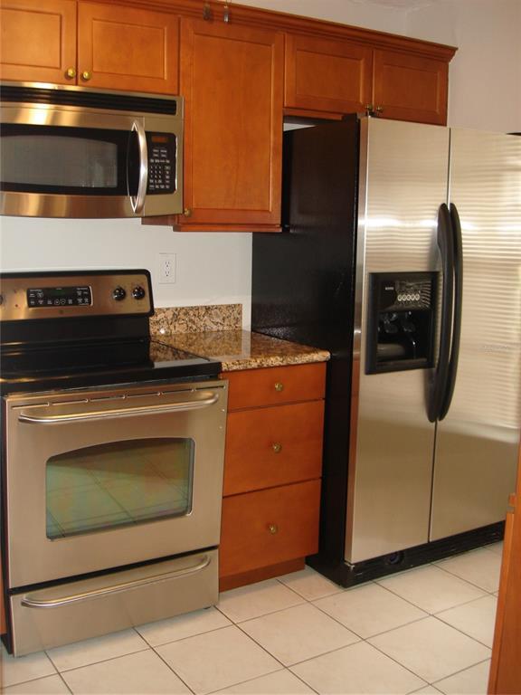 Building Photo - 2902 Bradley Ct