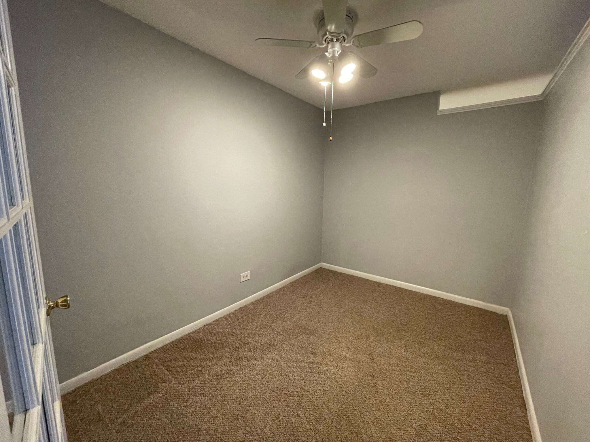 Building Photo - 304 N Carter St