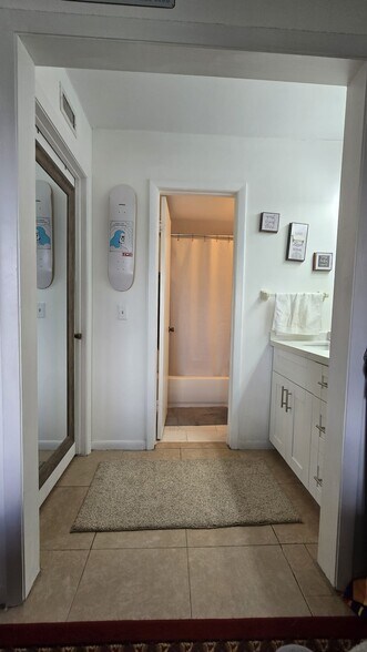 Building Photo - 4361 W McNab Rd