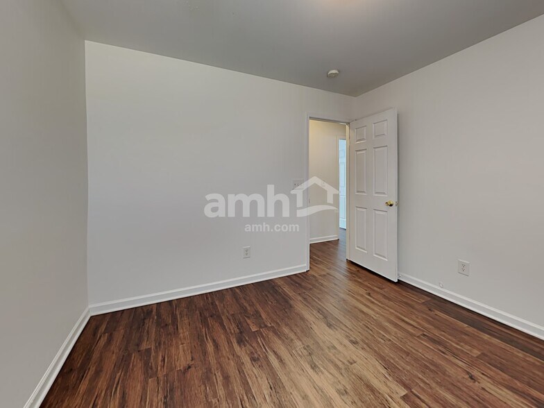 Building Photo - 3149 Talladega Ct