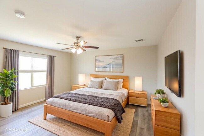 Building Photo - 3007 W La Salle St