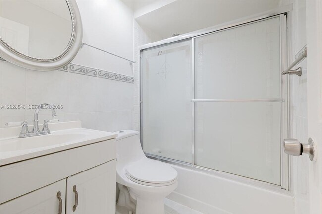 Building Photo - 1482 Springside Dr