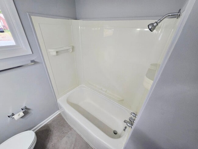 Building Photo - 3-Bedroom Brick Home for Rent in Graham, NC!