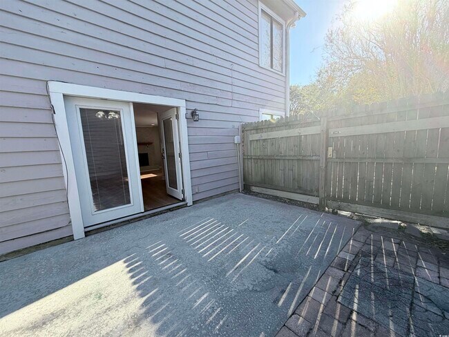 Building Photo - 6517 Valene Ct