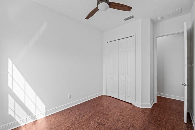 Building Photo - 5730 Biscayne Ct