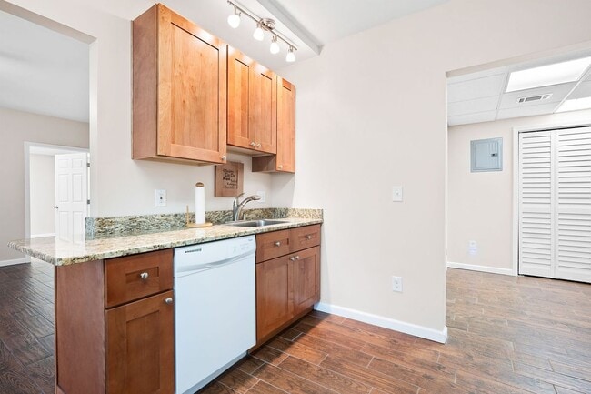 Building Photo - 1083 Soaring Way