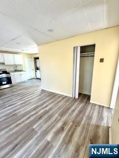 Building Photo - 144 Midland Ave