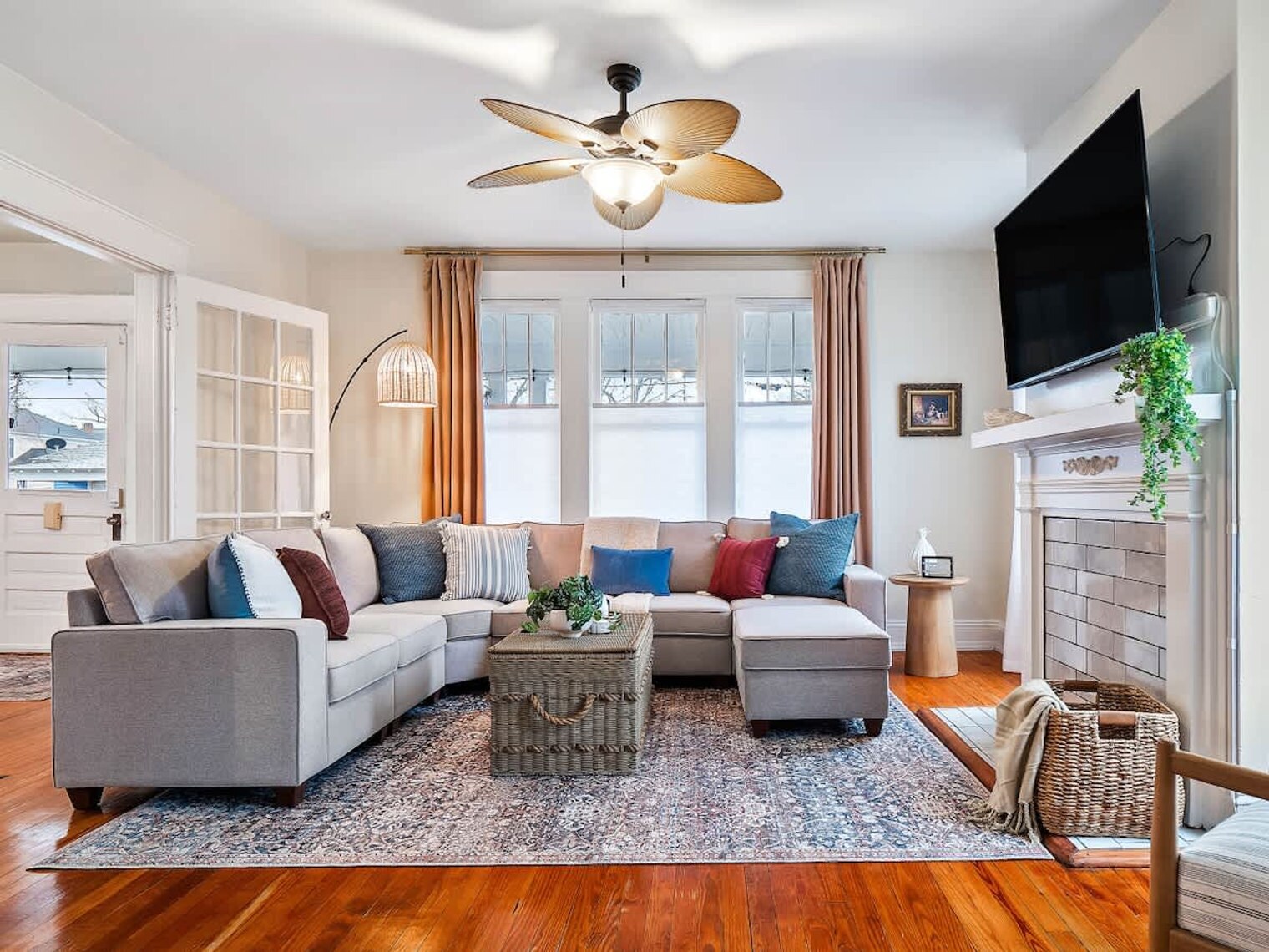 Building Photo - 2ND East Drive-SI ID1496103P