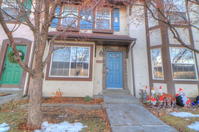 Primary Photo - Pet Friendly! Cute 2 Bedroom 1.5 Bath in Midway!!