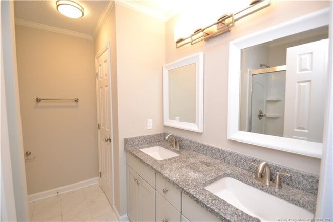 Building Photo - 110 Riverwalk Cir