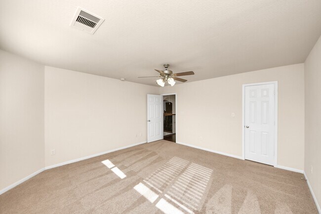Building Photo - 5038 Gold Haven Dr