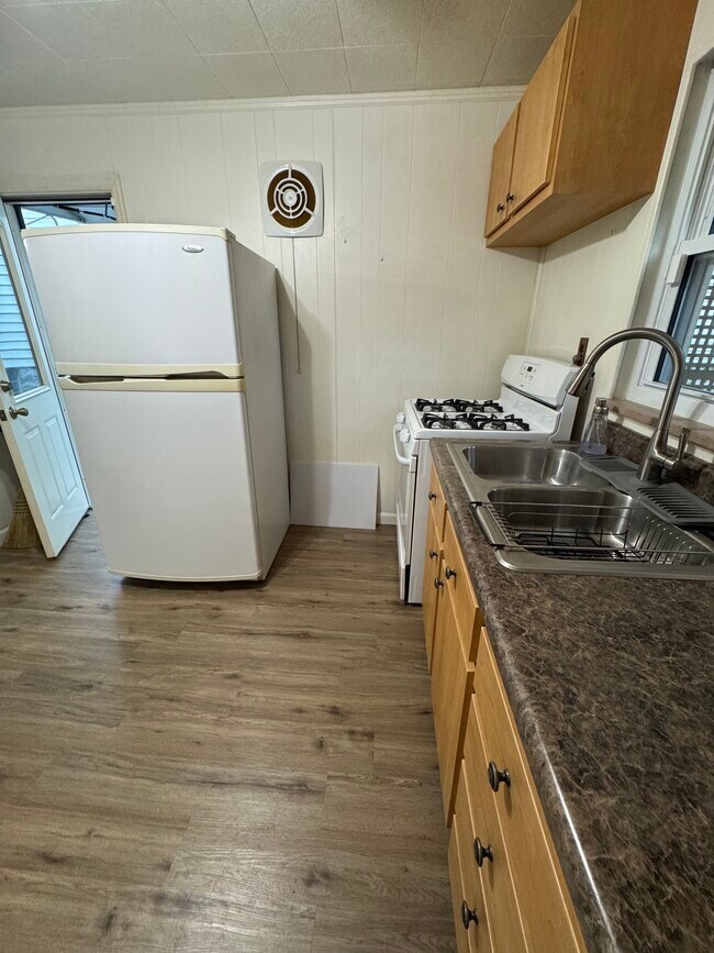 Building Photo - 3539 Sedler St