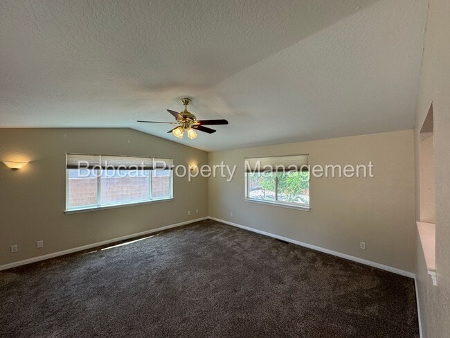 Building Photo - 3 Bed, 2 Bath, Home Located in Gardnerville