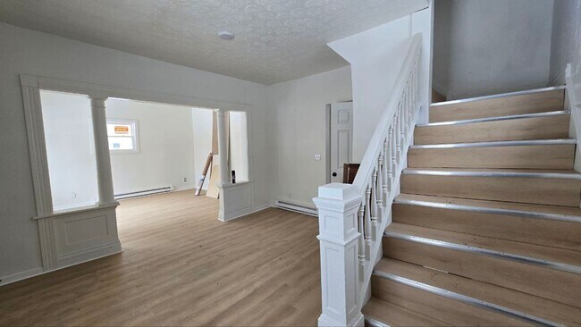 Building Photo - 4 bedroom | section 8/EDEN/ cash welcomed