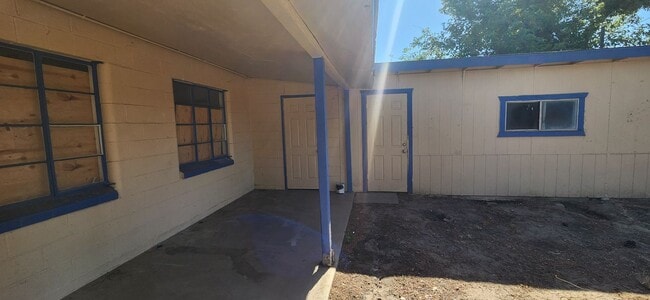 Building Photo - Charming 3 Bedroom, 1 Bathroom Available for Rent