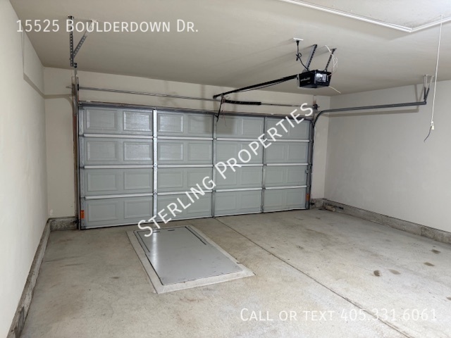 Building Photo - 15525 Boulderdown Dr