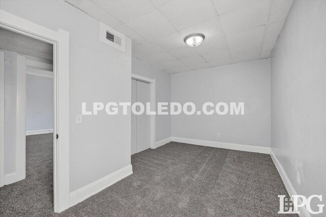 Building Photo - 1734 Arlington Ave