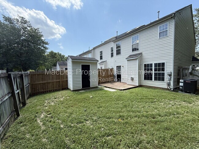 Building Photo - 2709 Church View Ln