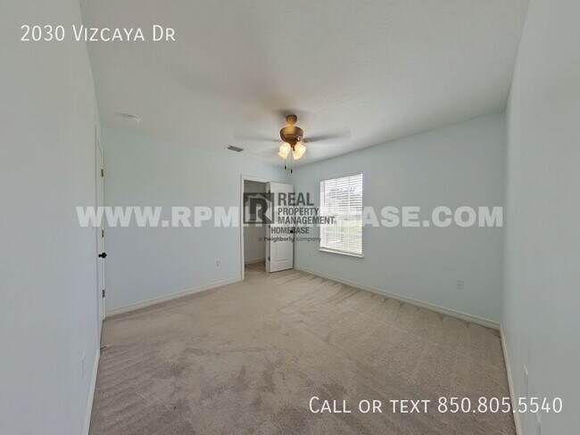 Building Photo - 2030 Vizcaya Dr