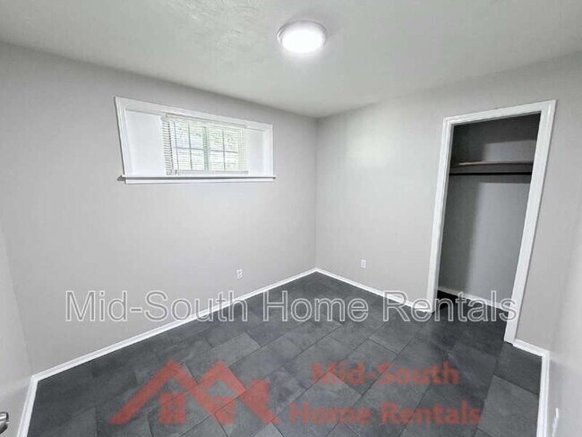 Building Photo - 1236 Effie Rd